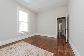 2607 Vineville Ave, Macon-Bibb, GA for lease Interior Photo- Image 1 of 3