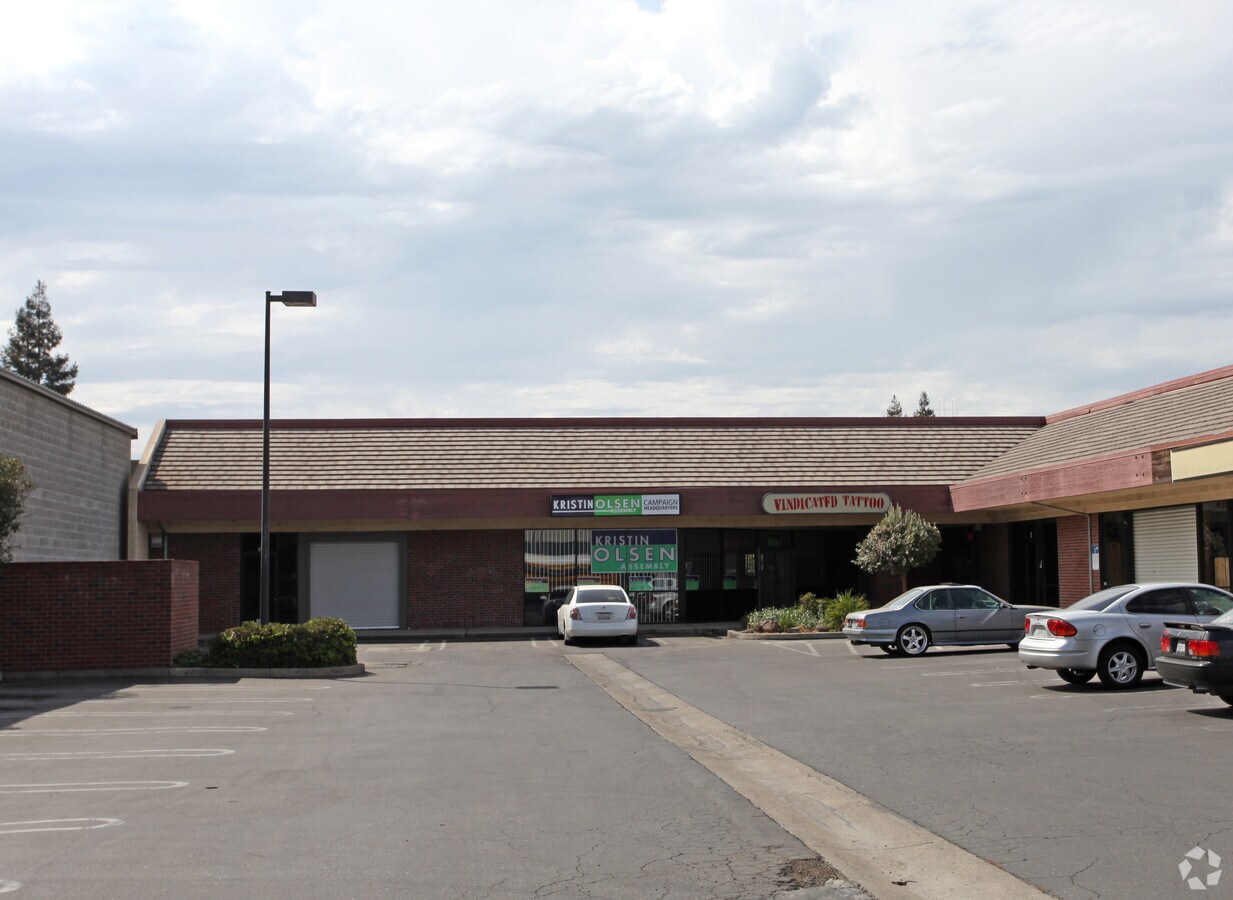 4213 Mchenry Ave, Modesto, CA 95356