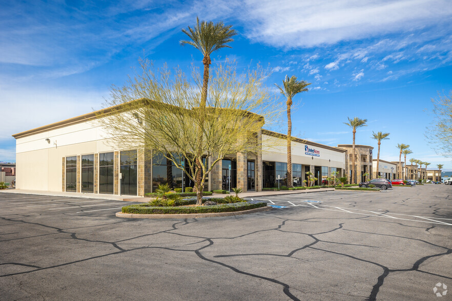 6001 S Decatur Blvd, Las Vegas, NV for sale - Primary Photo - Image 1 of 6