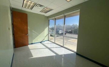 20627 Huebner Rd, San Antonio, TX for lease Interior Photo- Image 2 of 6