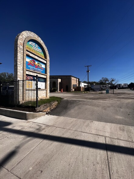 14732 Bulverde Rd, San Antonio, TX for sale - Building Photo - Image 3 of 16