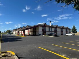 Red Lion Inn & Suites Post Falls - Motel