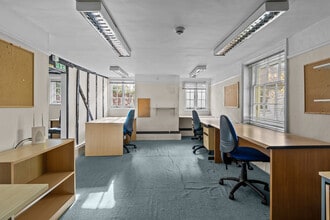 Horn Lane, Henfield for lease Interior Photo- Image 1 of 4