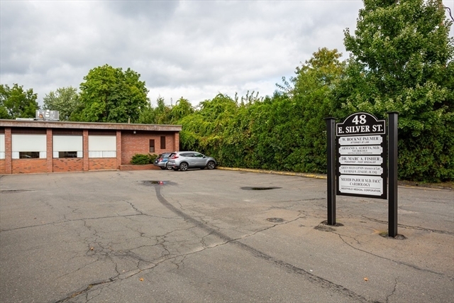 48 E Silver St, Westfield, MA for lease - Building Photo - Image 2 of 4