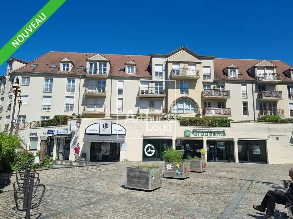 Retail in Melun for lease Building Photo- Image 1 of 6