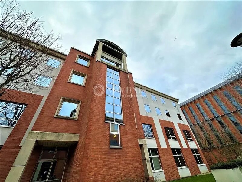 Office in Chevilly-Larue for sale Building Photo- Image 1 of 6