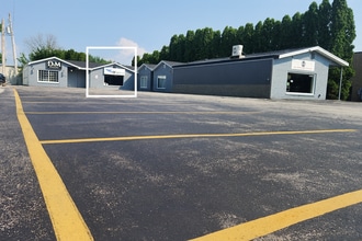 2257 Oneida St, Green Bay, WI for lease Interior Photo- Image 2 of 11