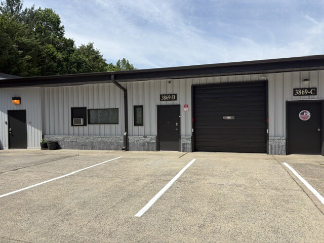 3865 Sweeten Creek Rd, Arden, NC for lease Interior Photo- Image 1 of 2