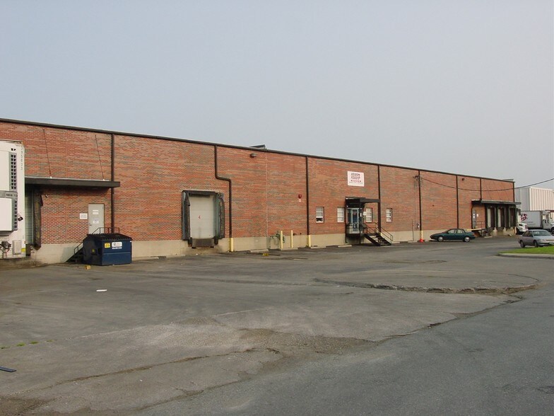 1232 Vernon St, North Kansas City, MO for lease - Building Photo - Image 2 of 4