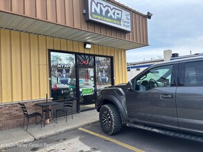 1076-1090 Morton Blvd, Kingston, NY for lease Interior Photo- Image 1 of 19