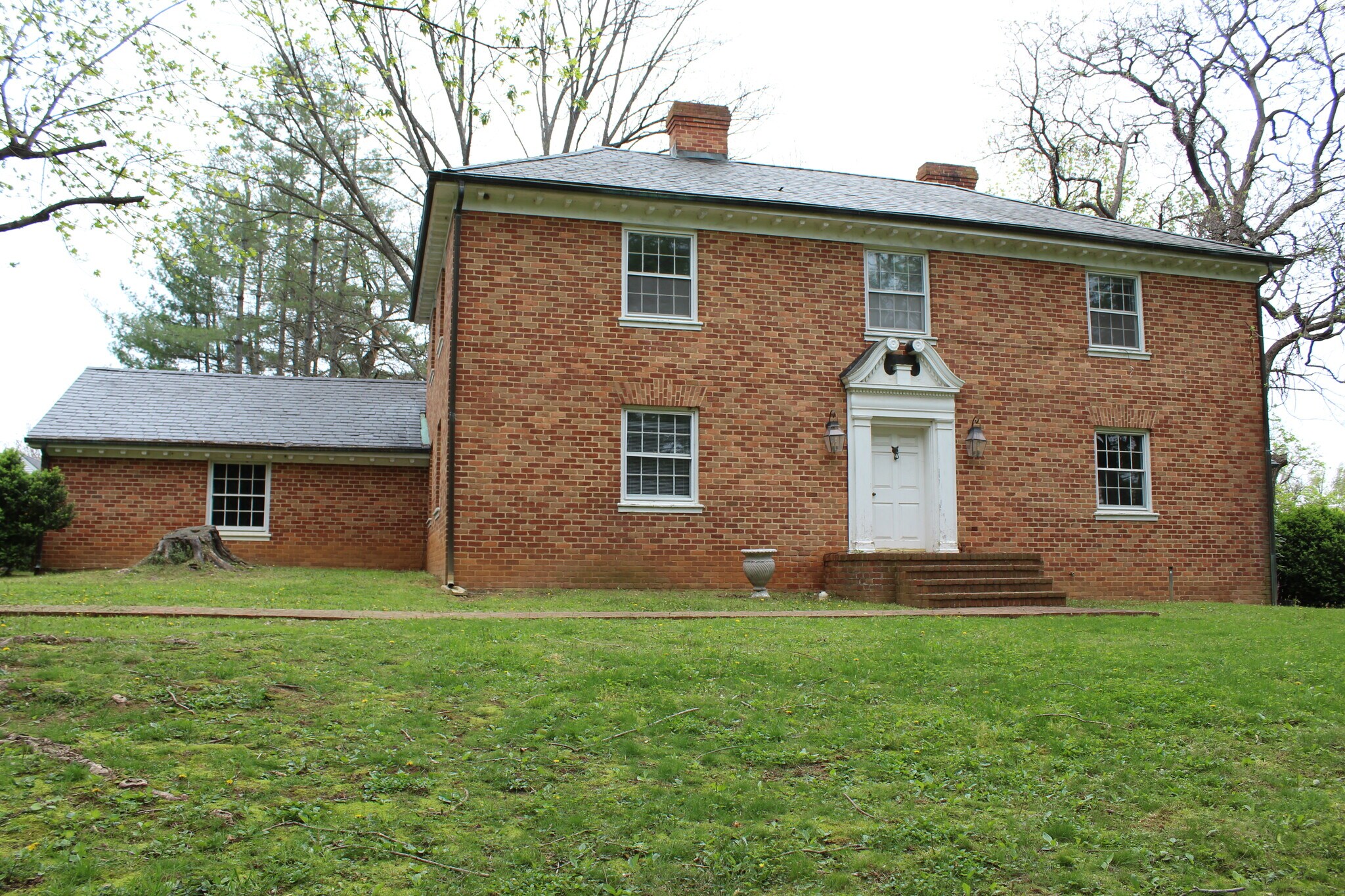 625 Lew Dewitt Blvd, Waynesboro, VA for sale Primary Photo- Image 1 of 1