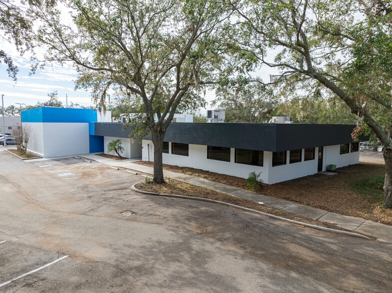 4031 Upper Creek Dr, Sun City Center, FL for lease - Building Photo - Image 2 of 6