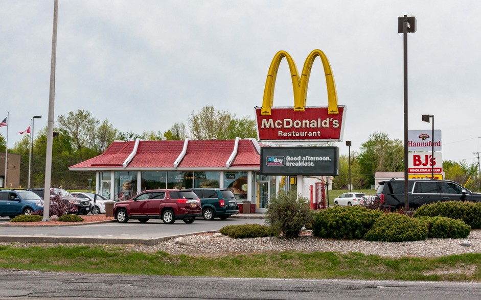 McDonald's, Massena, NY for sale - Building Photo - Image 1 of 1