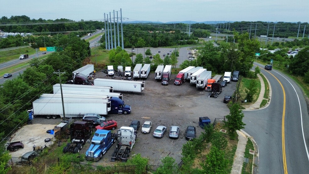 7404 Cushing Rd, Manassas, VA for lease - Aerial - Image 3 of 11