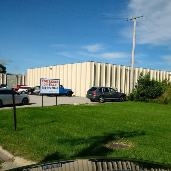 2013 Clark Rd, Dyer, IN 46311