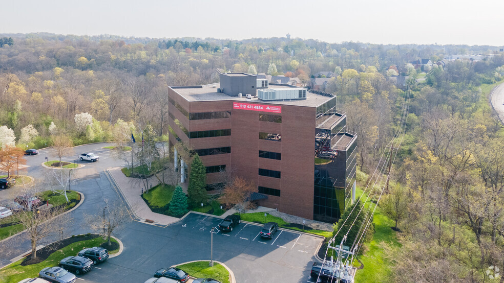 250 Grandview Dr, Fort Mitchell, KY for lease - Aerial - Image 3 of 5