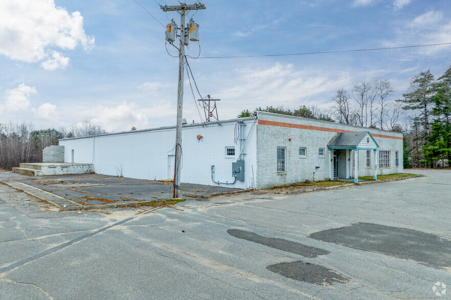 136-140 New Athol Rd, Orange, MA for sale - Primary Photo - Image 2 of 16