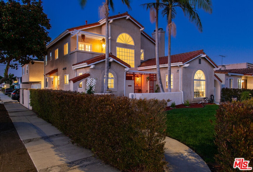 1659 W 83rd St, Los Angeles, CA for sale - Building Photo - Image 2 of 2