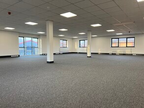 15 Moorfield Business Park, Leeds for lease Interior Photo- Image 2 of 7