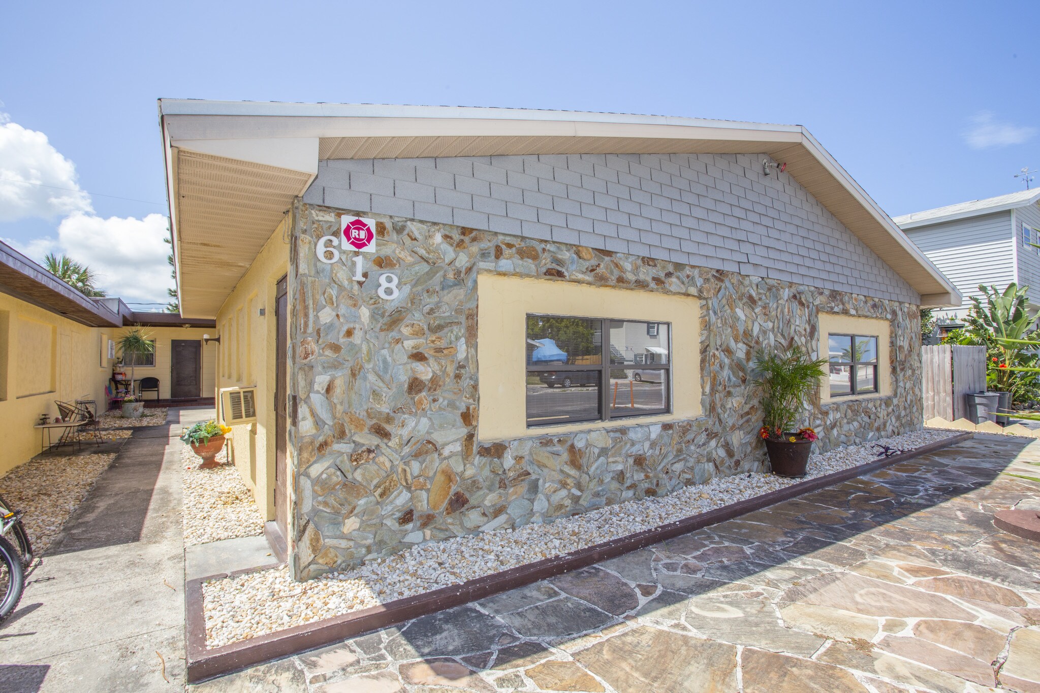 618 73rd Ave, Saint Petersburg, FL for sale Other- Image 1 of 1