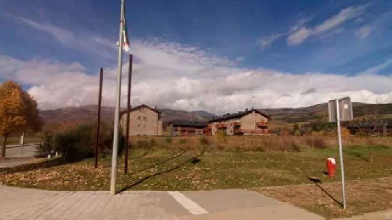 Carrer Font del Ferro, Llívia, Gerona for sale - Building Photo - Image 2 of 4