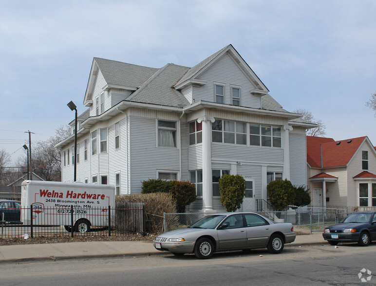 2420 Bloomington Ave, Minneapolis, MN for sale - Primary Photo - Image 1 of 1