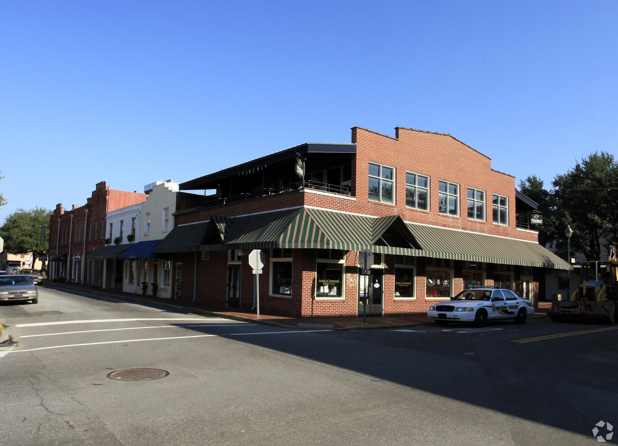 303-309 W Saint Julian St, Savannah, GA for lease Primary Photo- Image 1 of 10