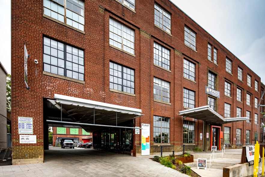 1655 Dupont St, Toronto, ON for lease - Building Photo - Image 3 of 10