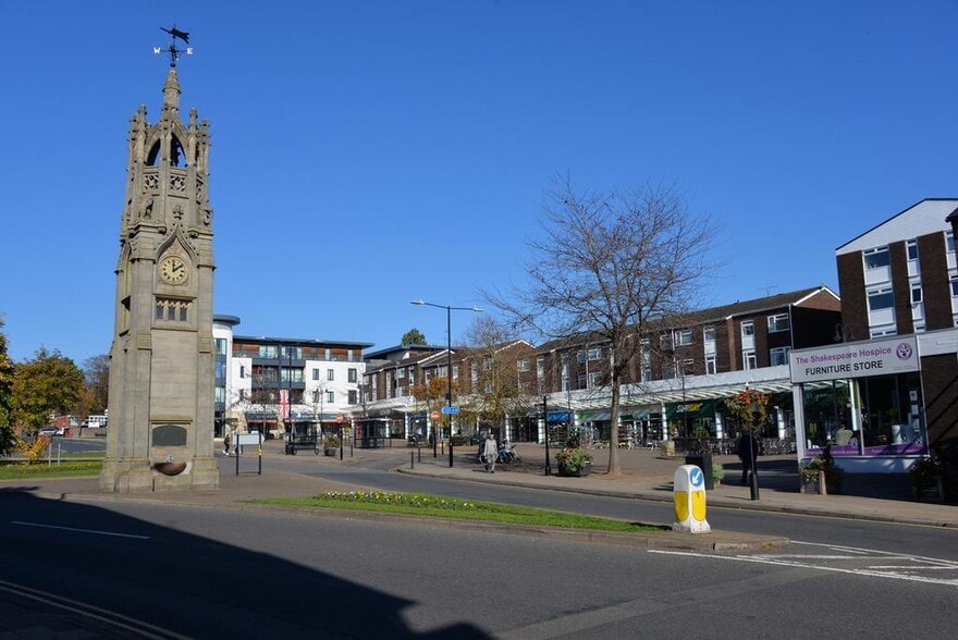 59 Abbey End, Kenilworth for sale - Building Photo - Image 2 of 15