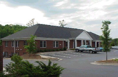 490 Sun Valley Dr, Roswell, GA for sale - Building Photo - Image 1 of 1
