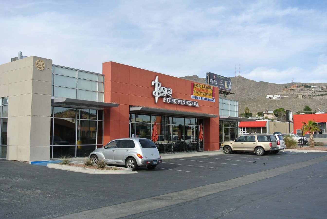 40014017 N Mesa St, El Paso, TX 79902