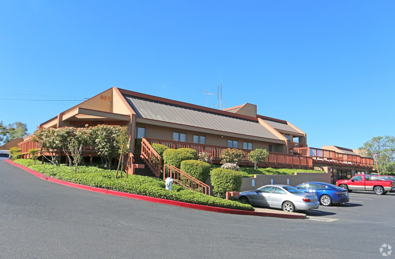 815 Arnold Dr, Martinez, CA 94553 Muir Business Park