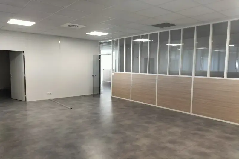 Office in Montpellier for lease Interior Photo- Image 1 of 5