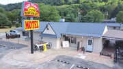 VanDyne's Restaurant, Motel & RV Sites - Motel