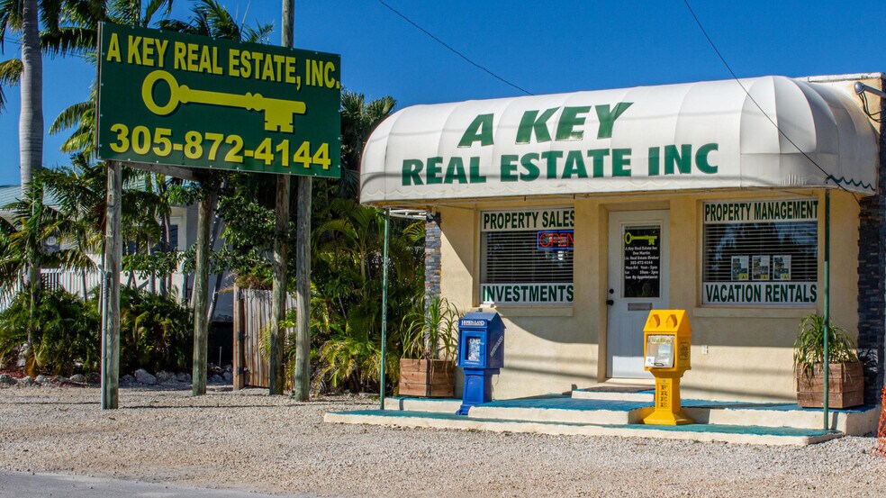 31227 Avenue A, Big Pine Key, FL for sale - Primary Photo - Image 1 of 1
