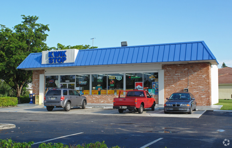 6995 W Mcnab Rd, Tamarac, FL for lease - Primary Photo - Image 1 of 15