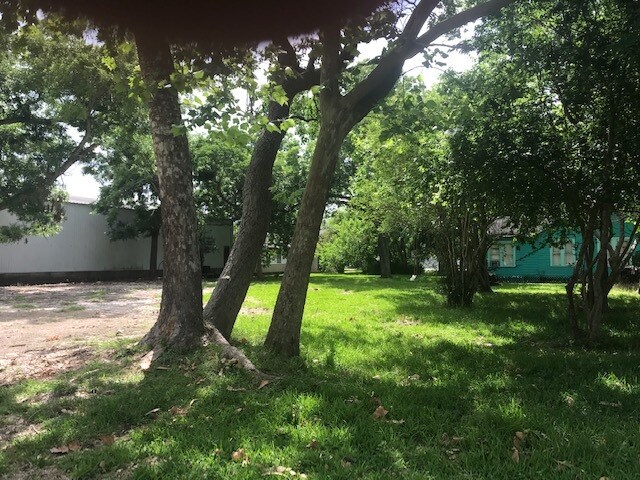 1208 N Meyer Ave, Seabrook, TX for sale Building Photo- Image 1 of 1