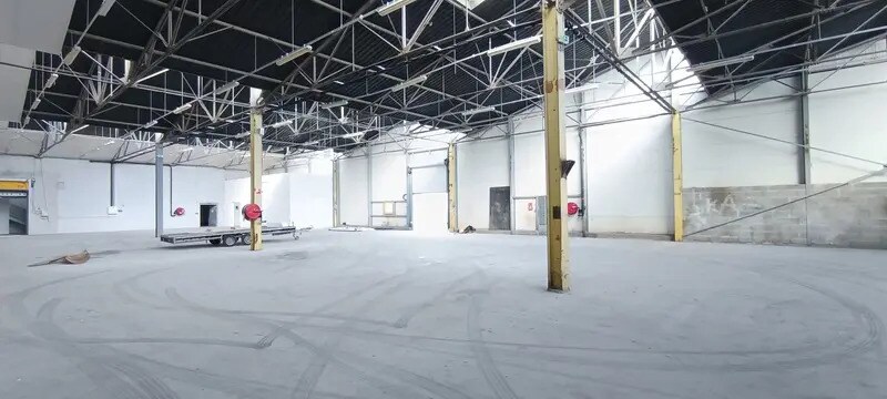 Industrial in Périgny for lease - Interior Photo - Image 1 of 6