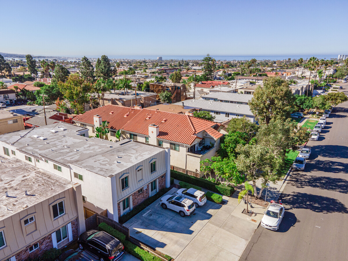 1819 Chalcedony St, San Diego, CA 92109 | LoopNet