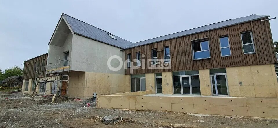 Office in Pau for lease Building Photo- Image 1 of 6