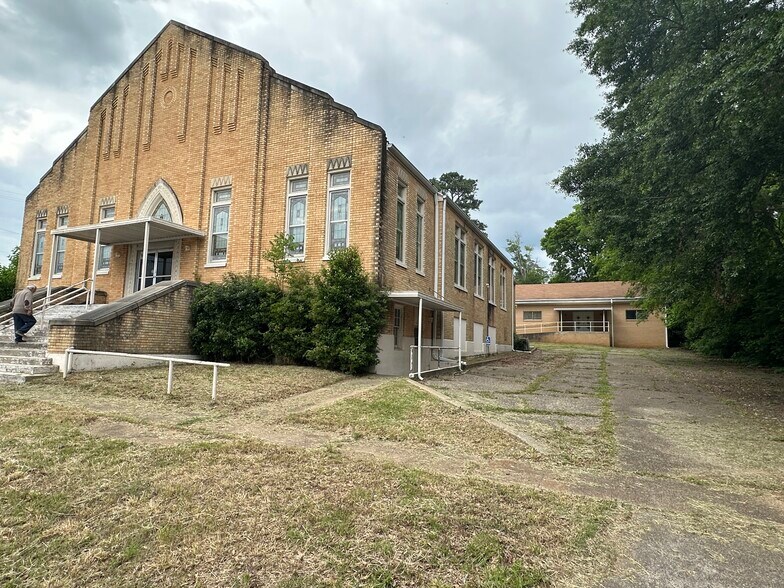 201 E Quitman Ave, Gladewater, TX for sale - Primary Photo - Image 1 of 1