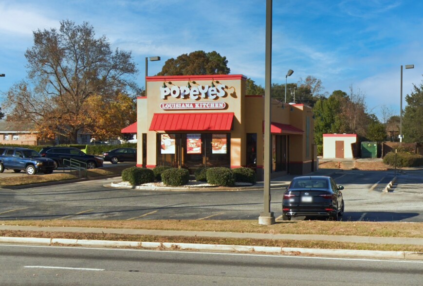 744 Russell Pky, Warner Robins, GA for sale - Building Photo - Image 1 of 1