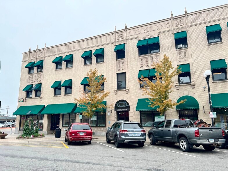 601-609 Laurel St, Brainerd, MN for lease - Building Photo - Image 2 of 4