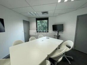 13 Quai Du Commerce, Lyon for lease Interior Photo- Image 2 of 7
