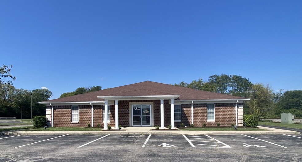 125 Big Sink Rd, Versailles, KY for lease - Building Photo - Image 2 of 11