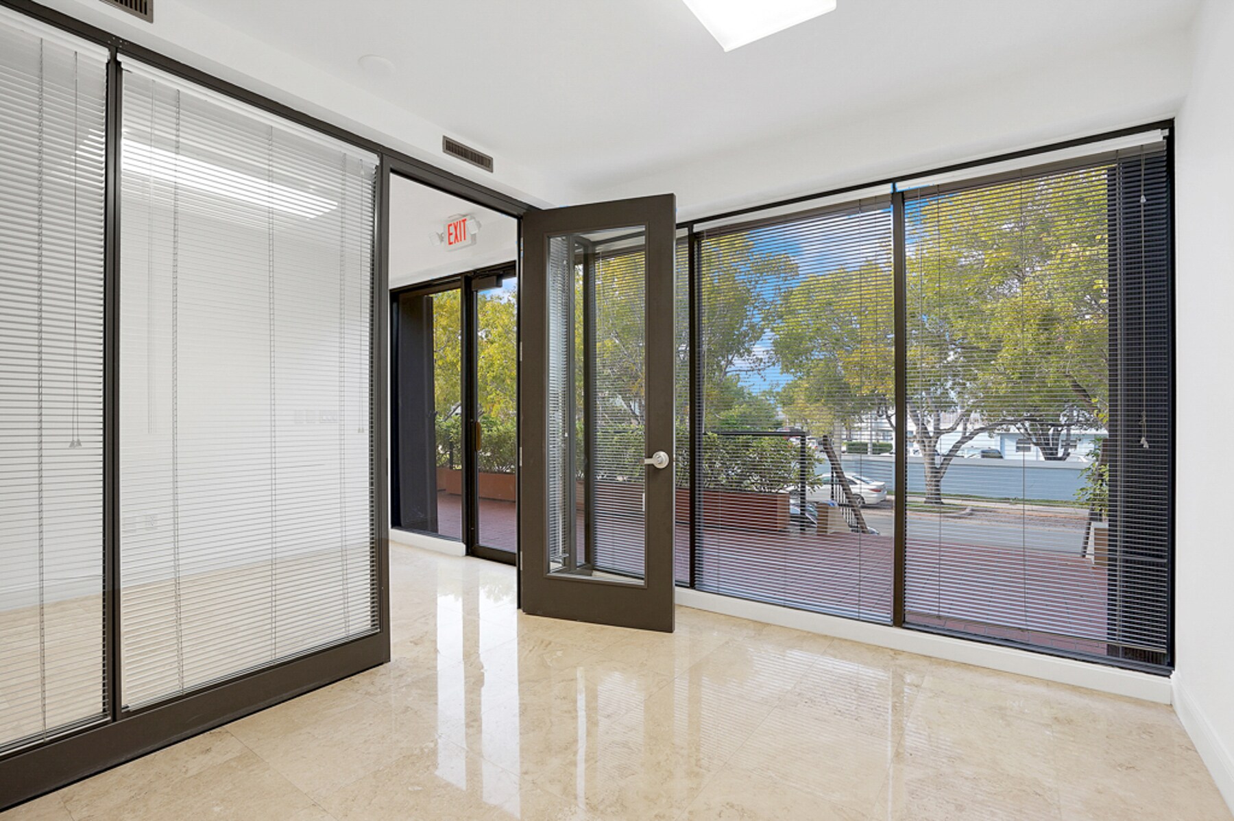 50 W Mashta Dr, Key Biscayne, FL for sale Building Photo- Image 1 of 1