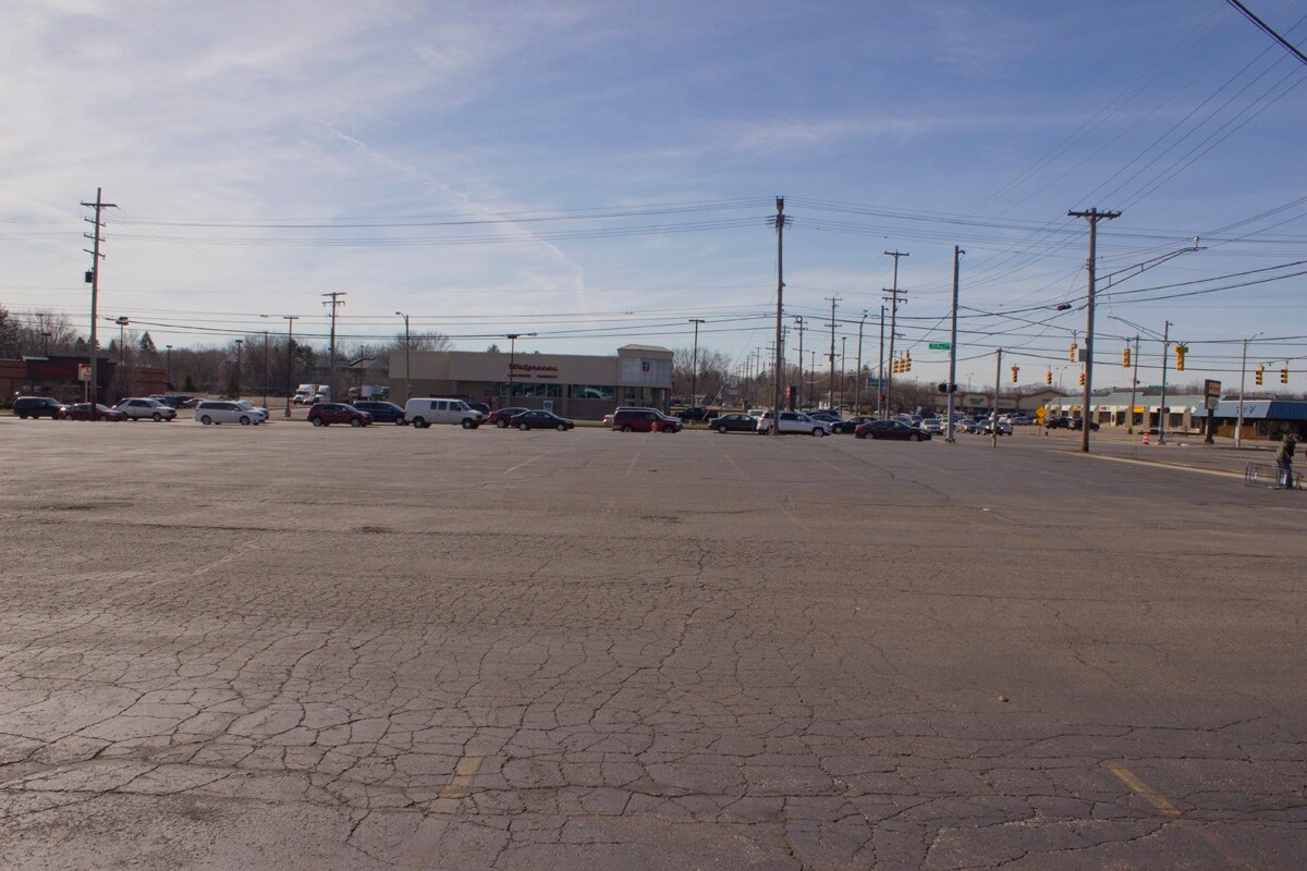 3425 S Martin Luther King Jr Blvd, Lansing, MI 48910