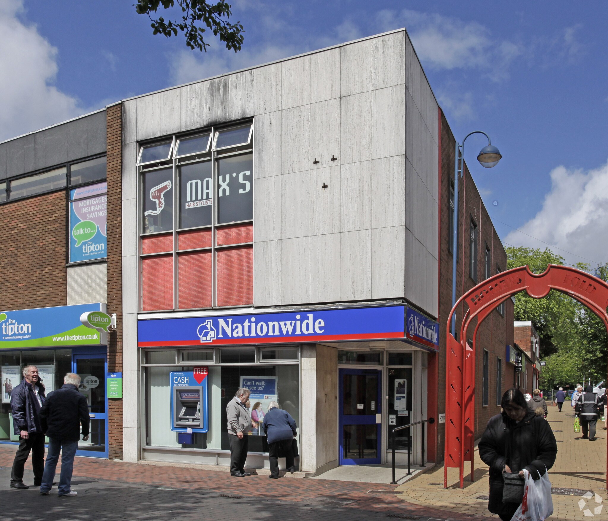 71 Church St, Bilston for lease Primary Photo- Image 1 of 3