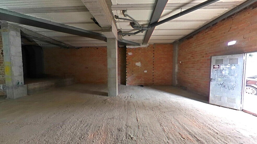 Retail in Logroño for sale - Building Photo - Image 2 of 13