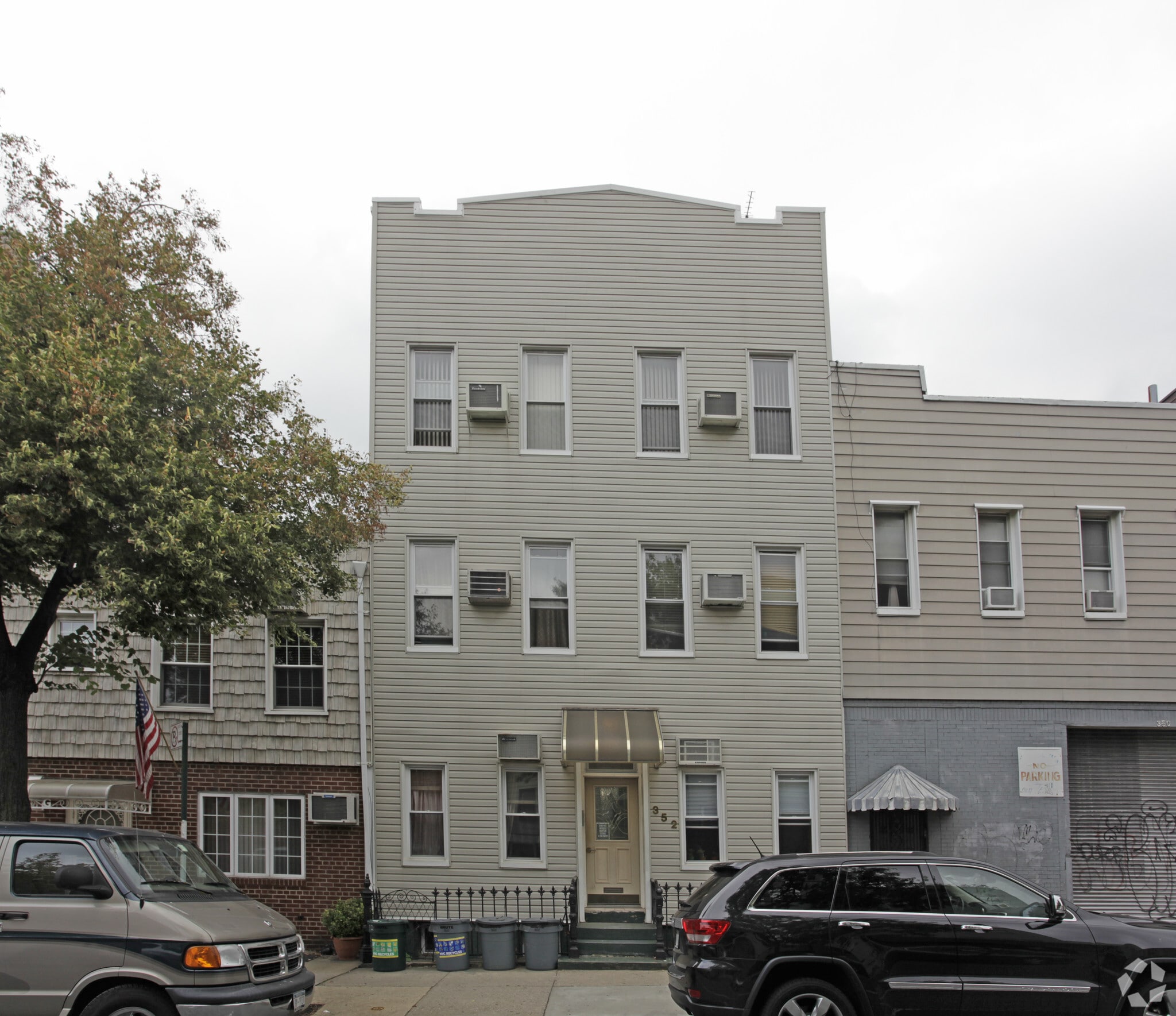 352 Leonard St, Brooklyn, NY for sale Building Photo- Image 1 of 1